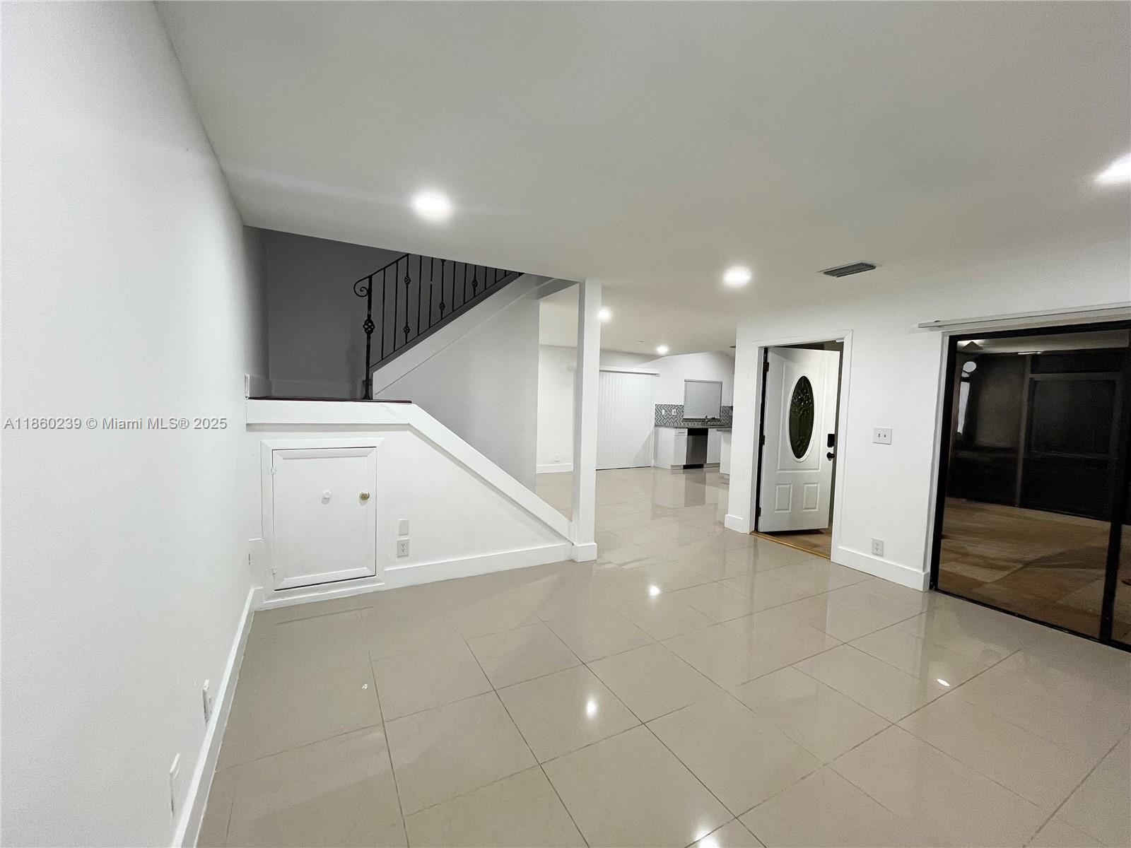 LAGO WEST SUBDIVISION - Residential Lease