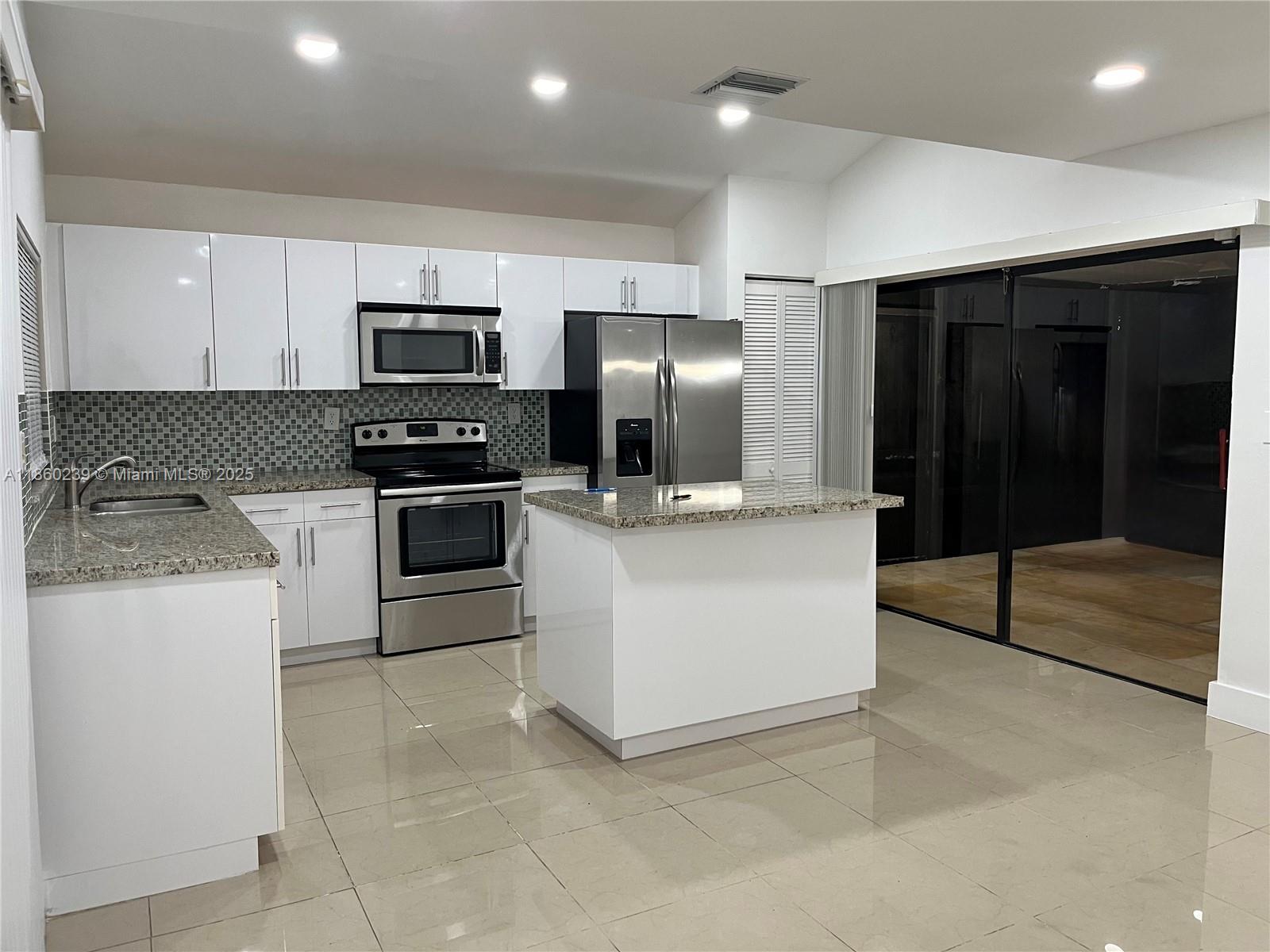 LAGO WEST SUBDIVISION - Residential Lease