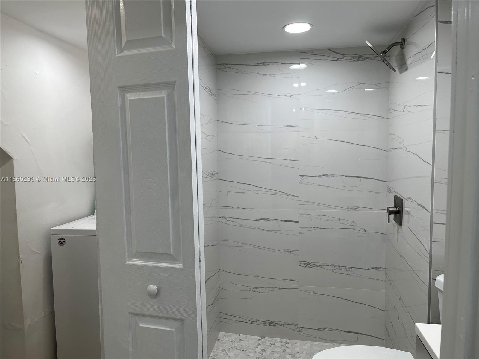 LAGO WEST SUBDIVISION - Residential Lease