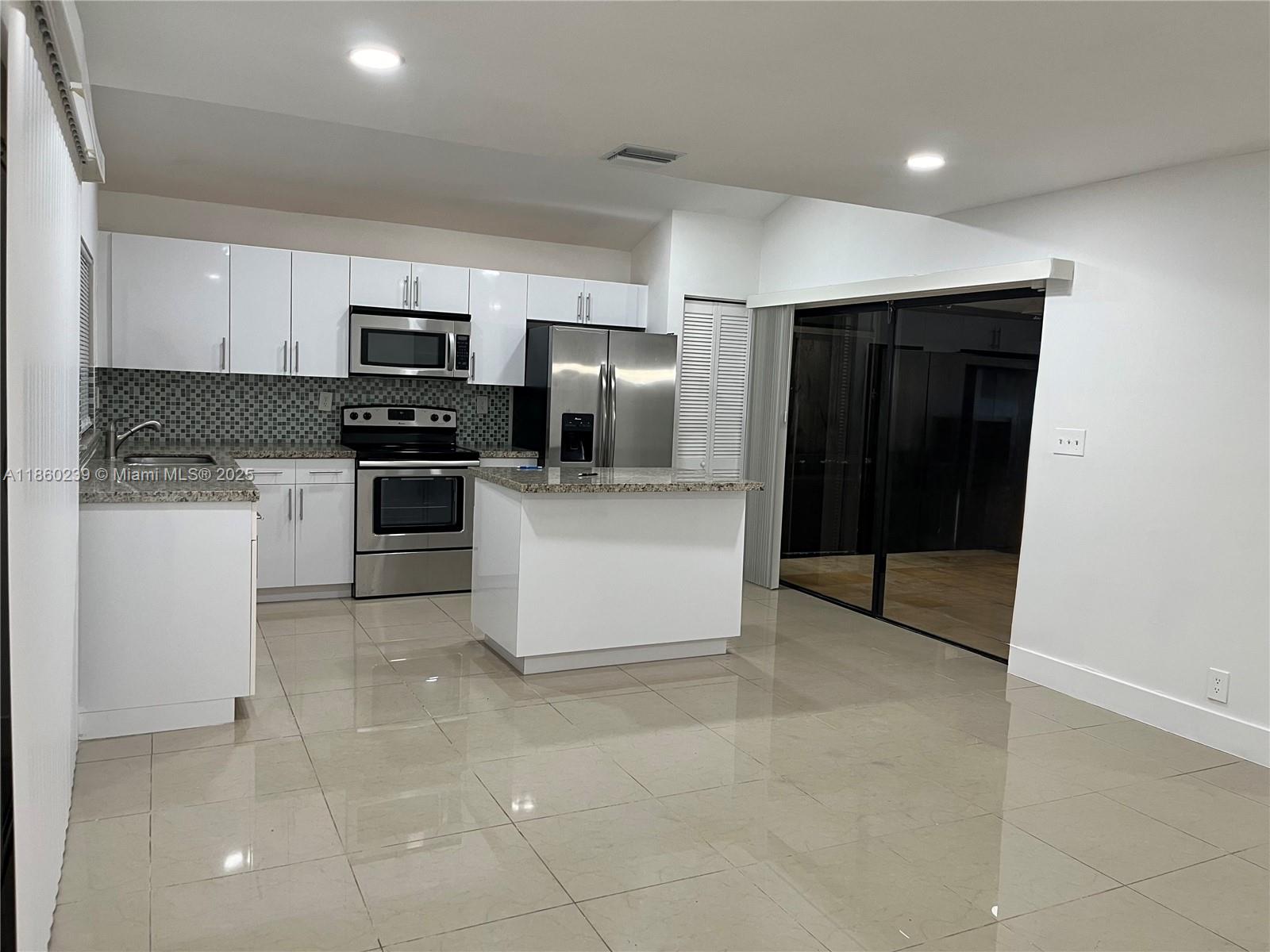 LAGO WEST SUBDIVISION - Residential Lease
