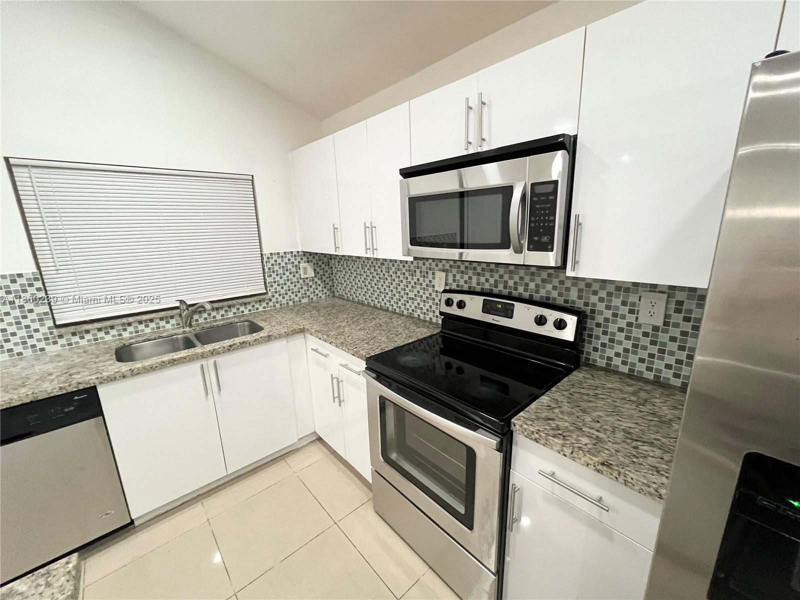 LAGO WEST SUBDIVISION - Residential Lease