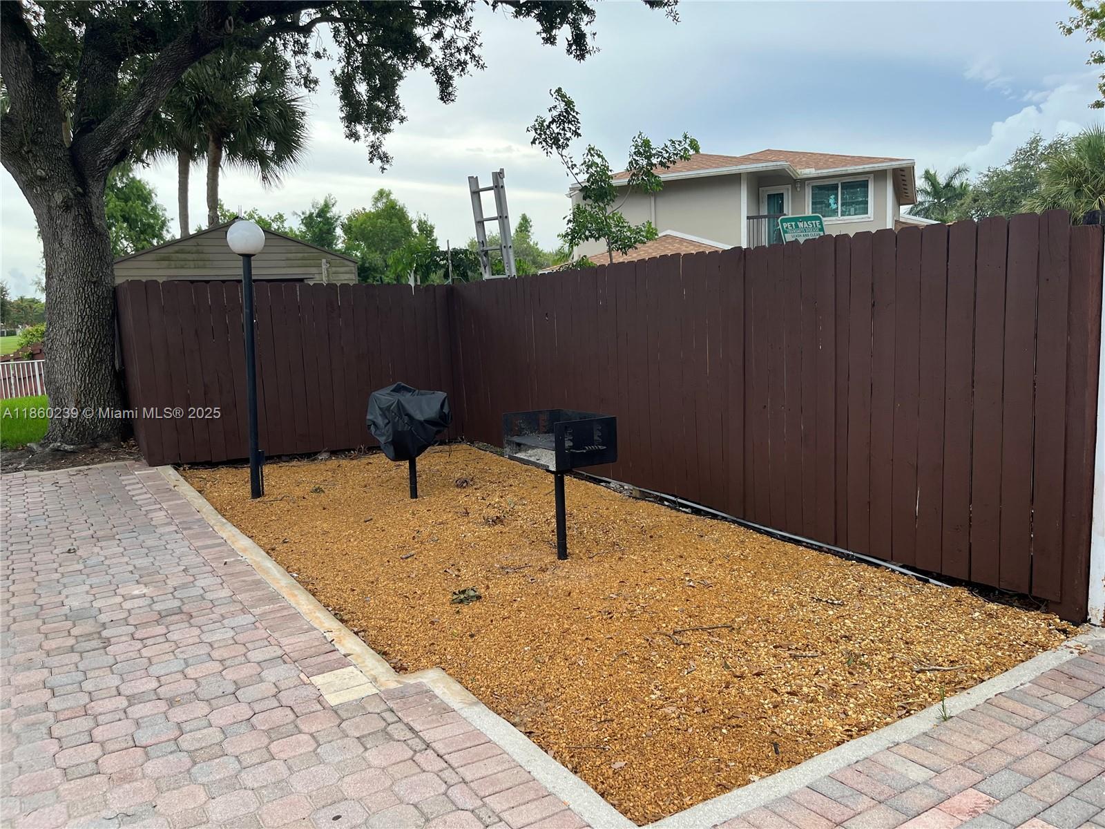 LAGO WEST SUBDIVISION - Residential Lease