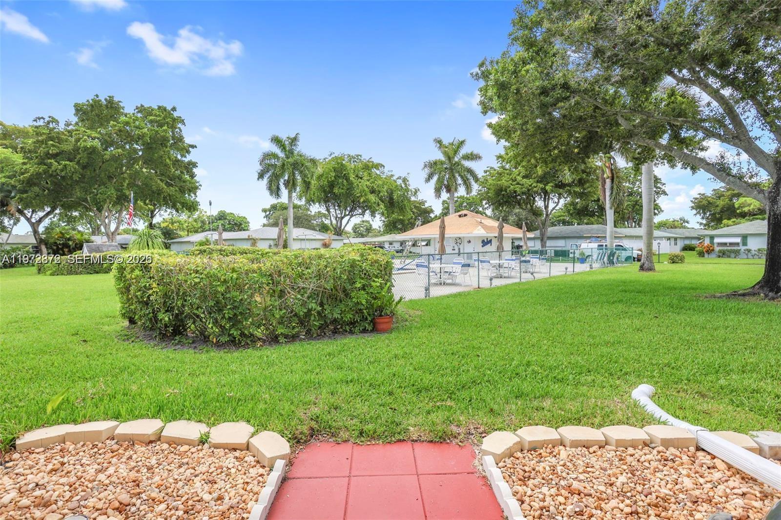 COUNTRY MANORS CONDO - Residential