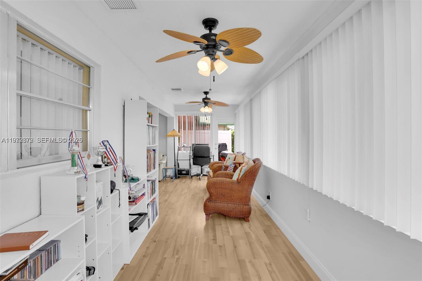 COUNTRY MANORS CONDO - Residential