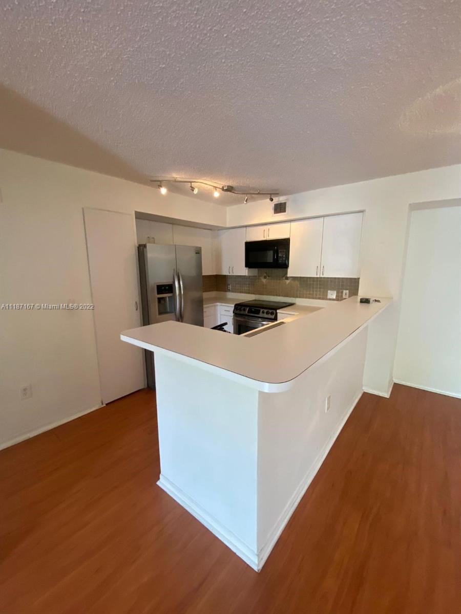 ST ANDREWS CONDO - Residential