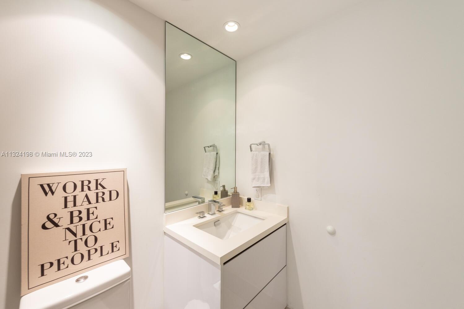 CLUB TOWER THREE CONDO - Residential Lease