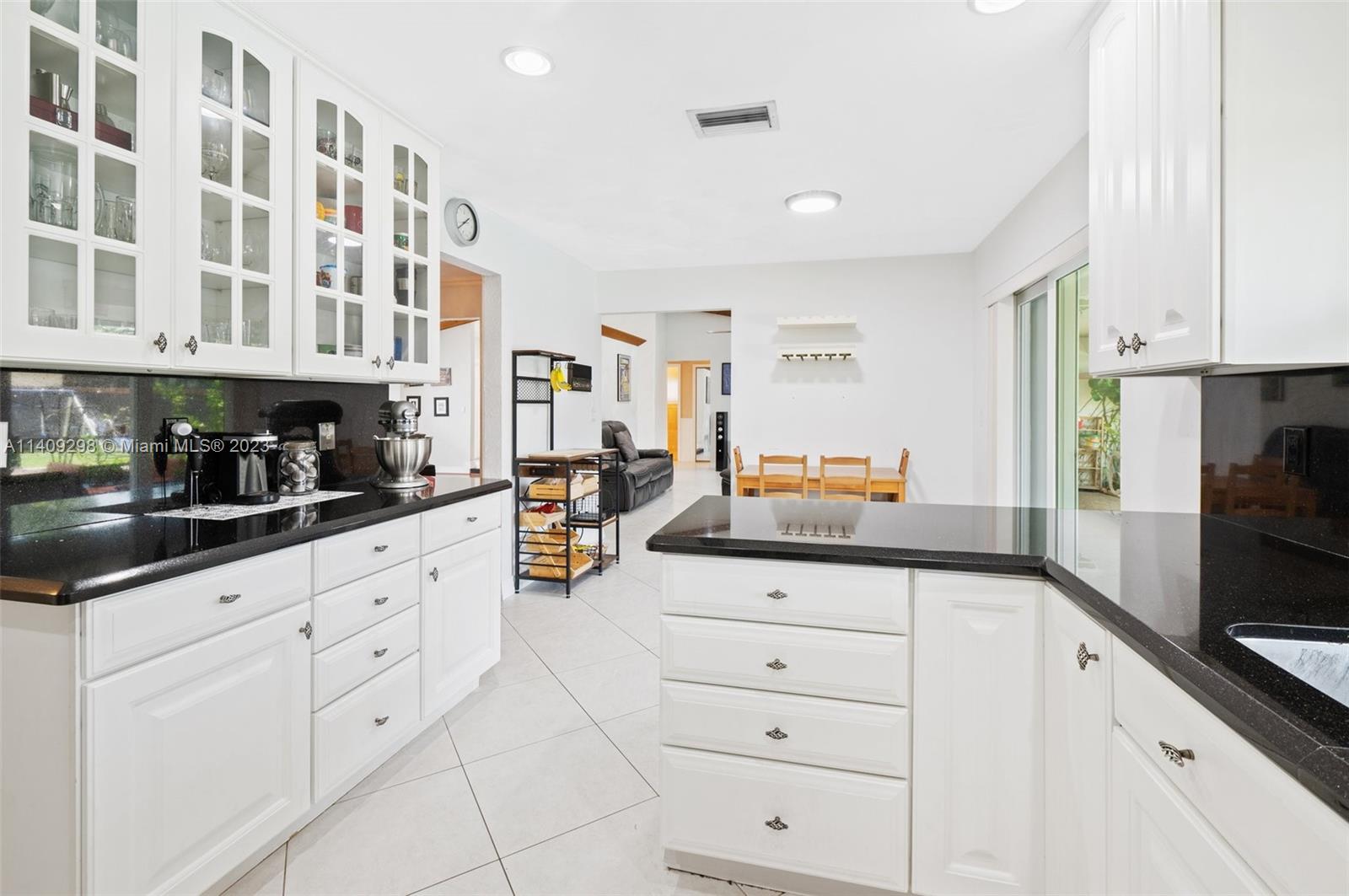 MARCANO ESTATES - Residential