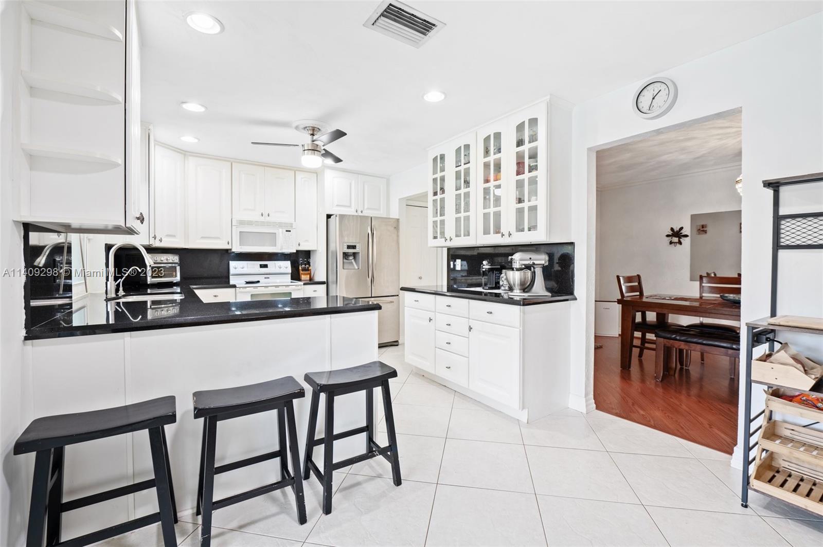 MARCANO ESTATES - Residential