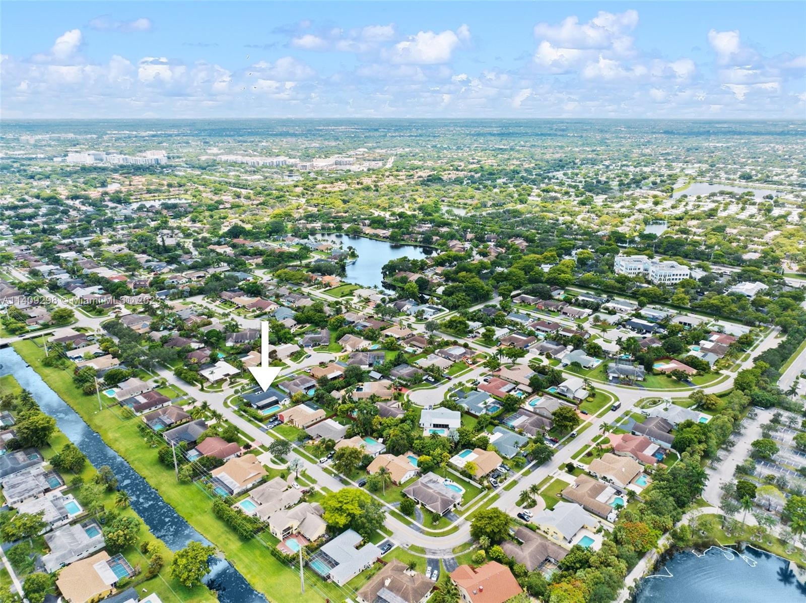 MARCANO ESTATES - Residential