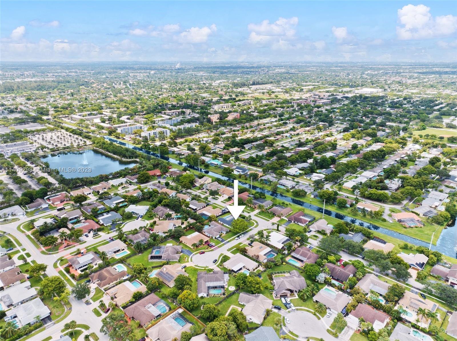 MARCANO ESTATES - Residential