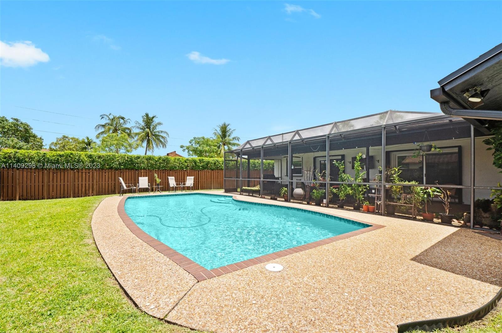 MARCANO ESTATES - Residential