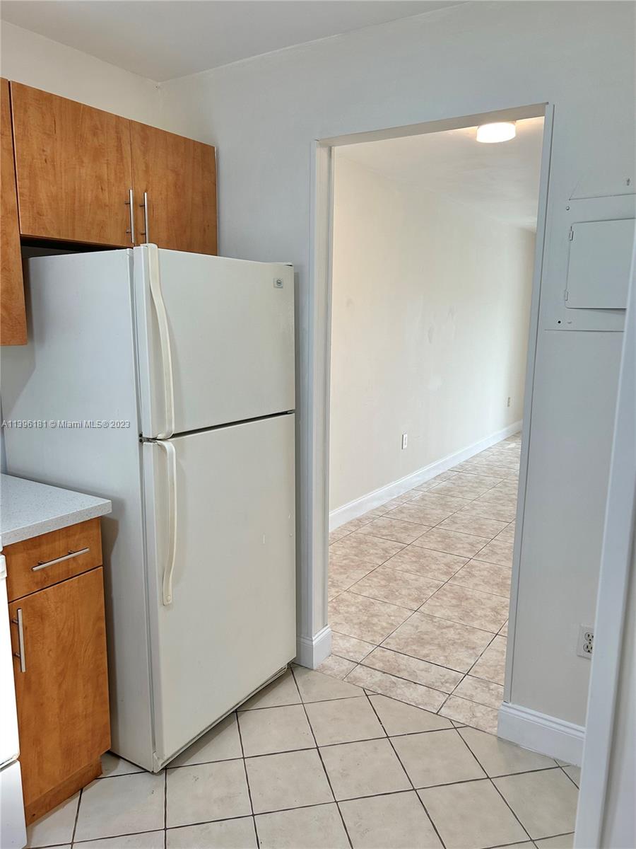 SUNRISE LAKES 54 CONDO - Residential Lease