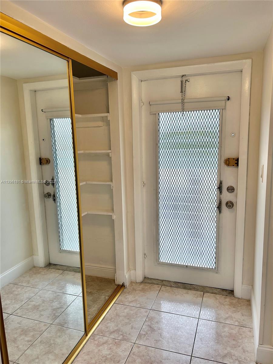 SUNRISE LAKES 54 CONDO - Residential Lease