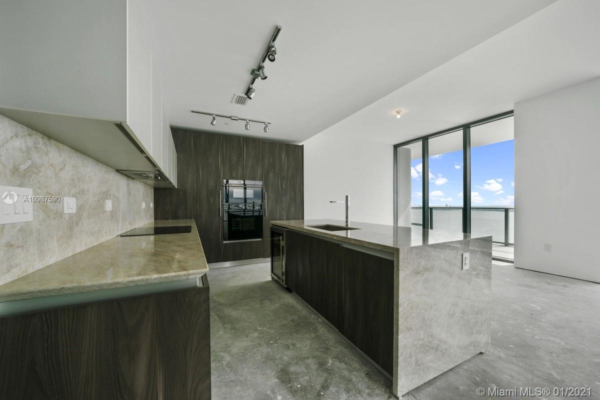 ONE PARAISO - Residential