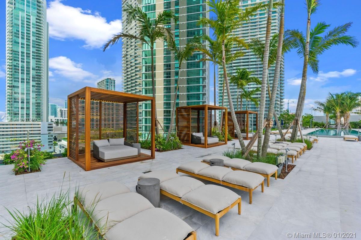 ONE PARAISO - Residential