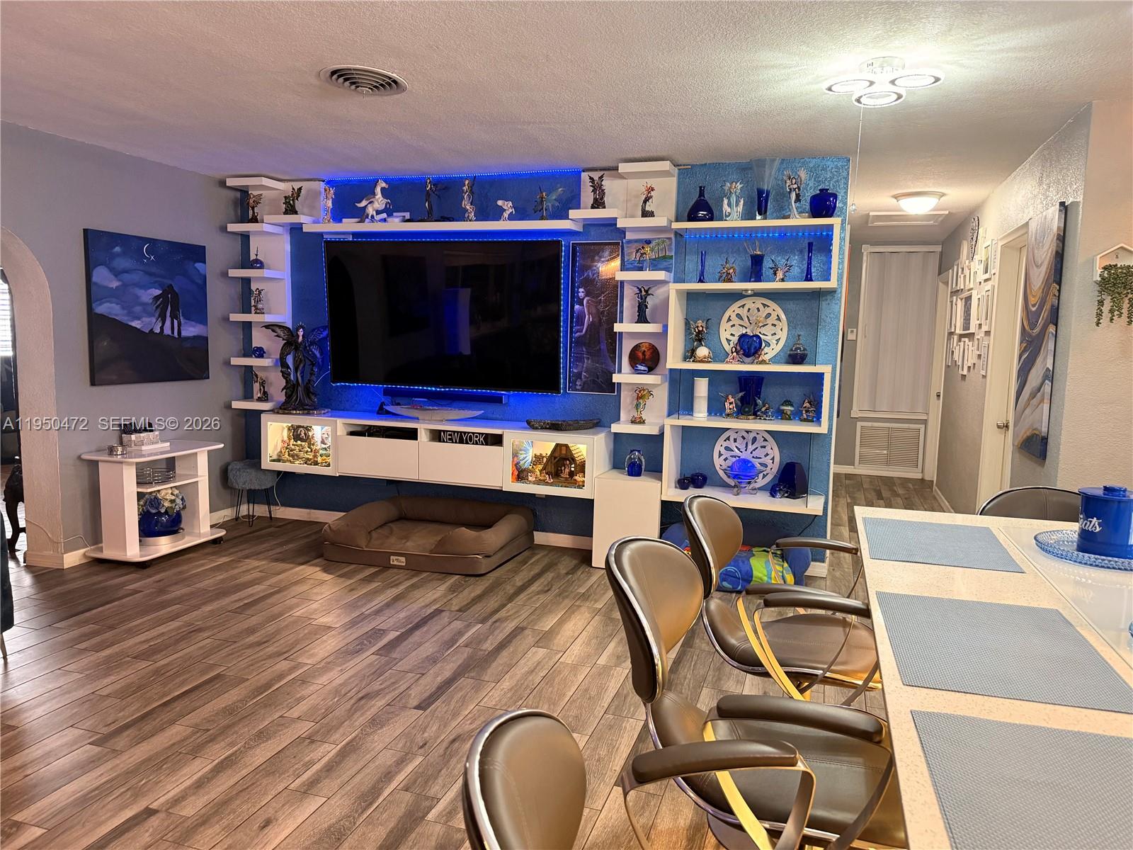 PINE MANOR PART ONE - Residential