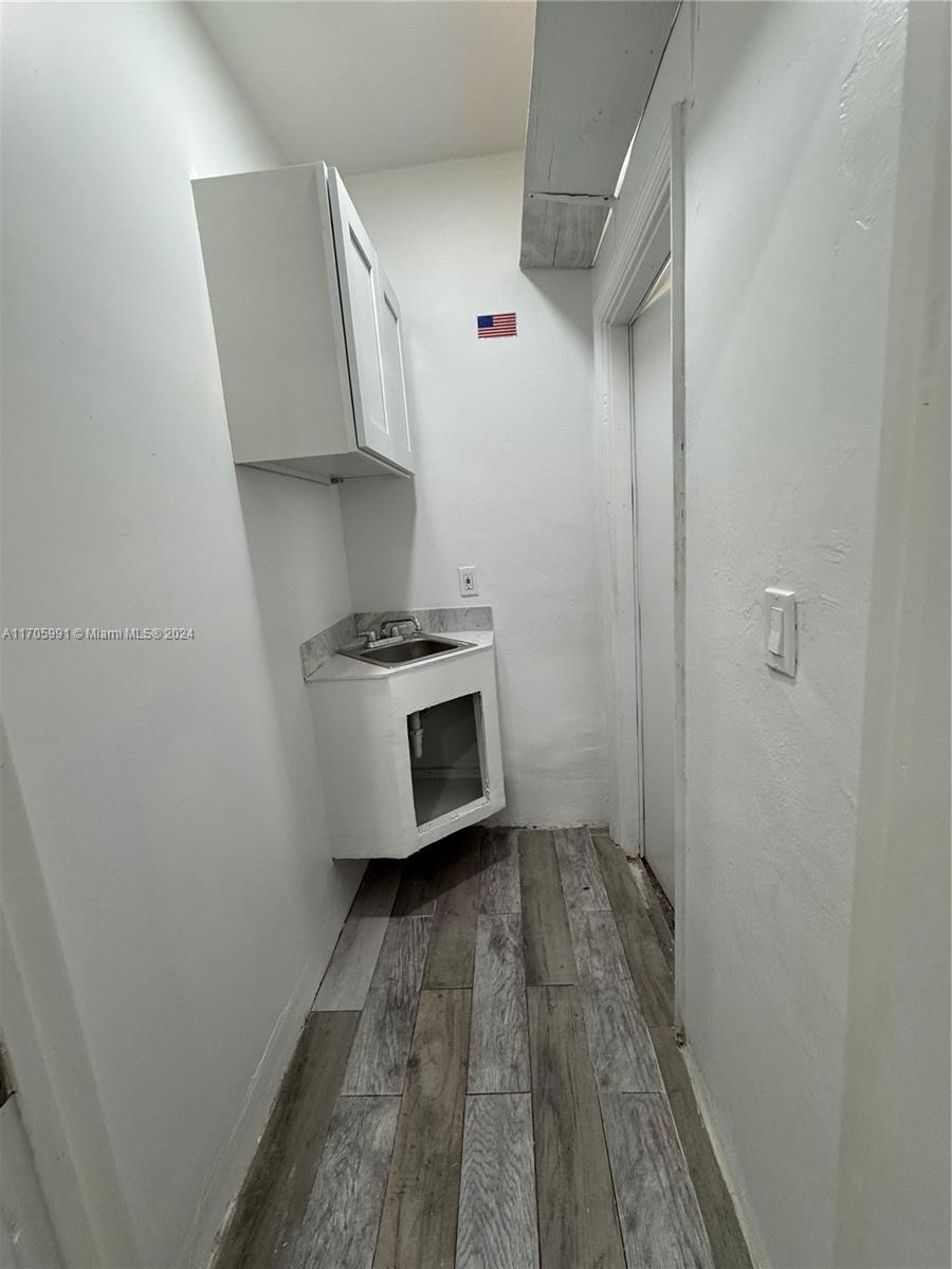 DRIFTWOOD ACRES NO 1 - Residential Lease