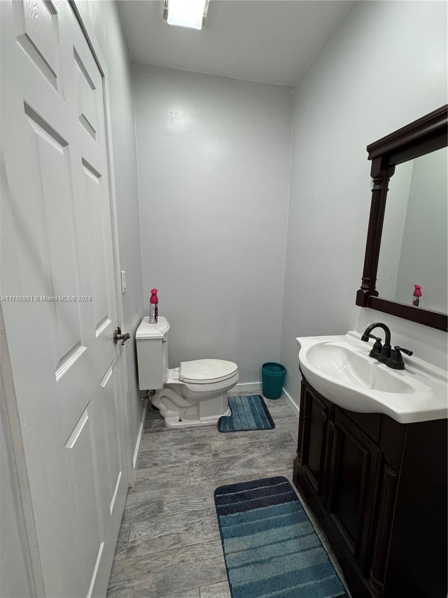 DRIFTWOOD ACRES NO 1 - Residential Lease