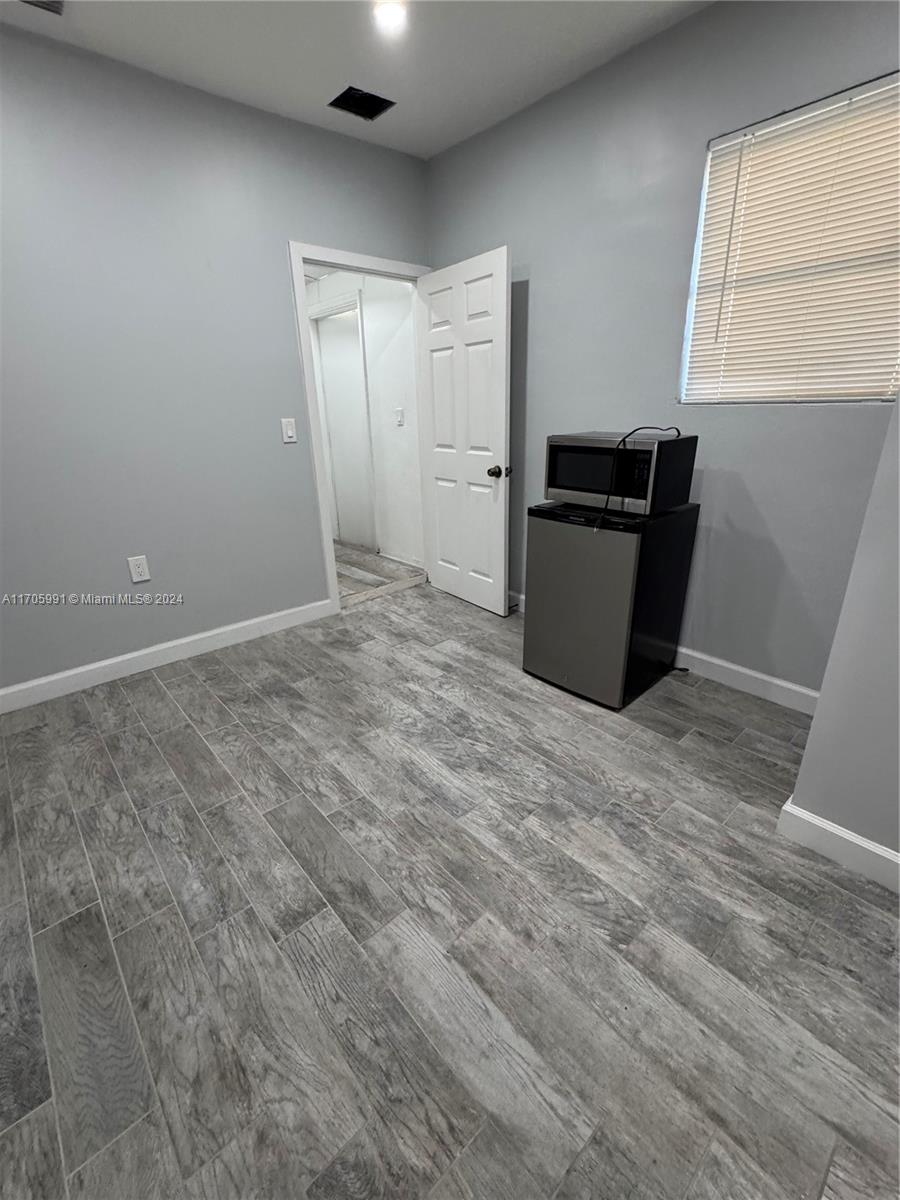 DRIFTWOOD ACRES NO 1 - Residential Lease