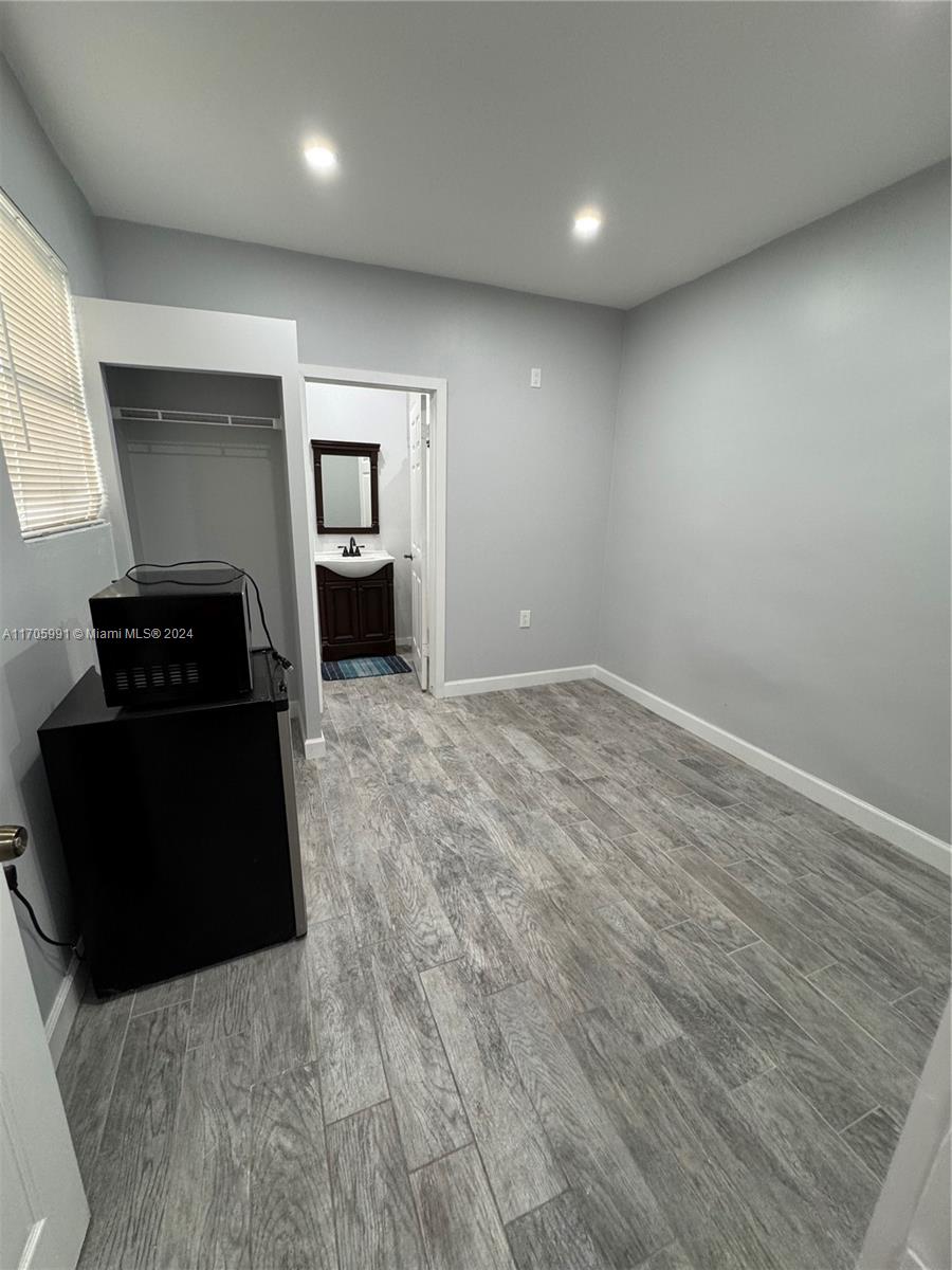 DRIFTWOOD ACRES NO 1 - Residential Lease