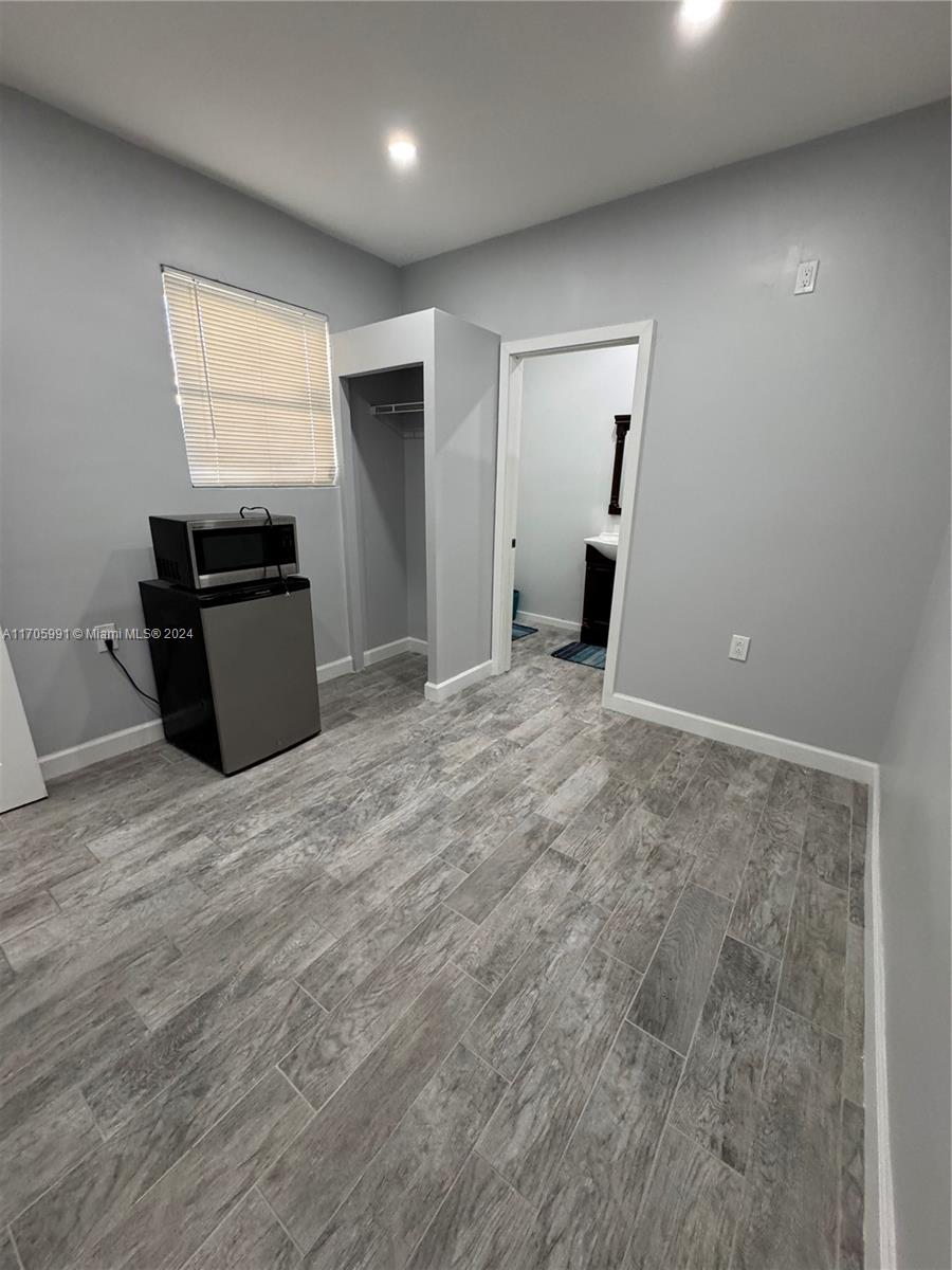 DRIFTWOOD ACRES NO 1 - Residential Lease