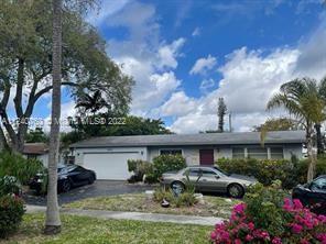 HOLLYWOOD HILLS - Residential Lease