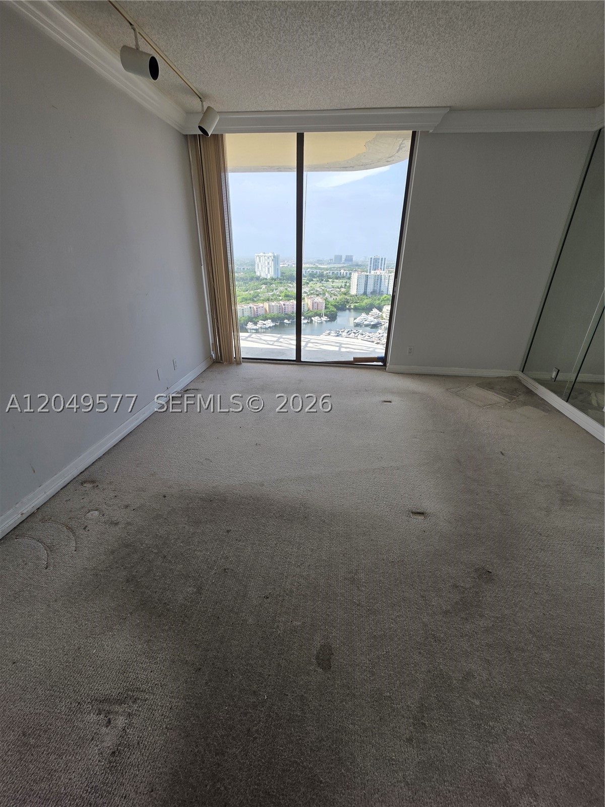 TURNBERRY TOWERS CONDO - Residential