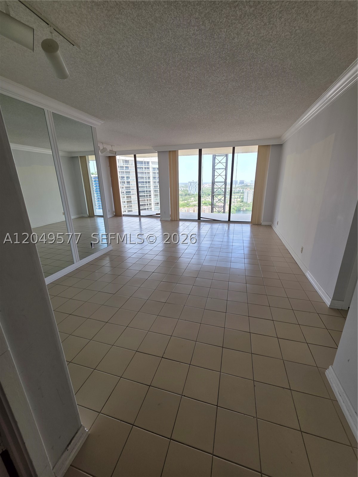 TURNBERRY TOWERS CONDO - Residential