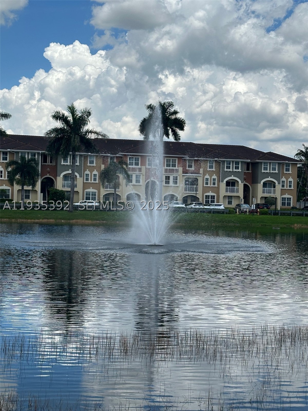 CORONADO TO DORAL VI COND - Residential