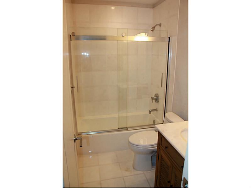 CORAL GABLES RIVIERA SEC - Residential