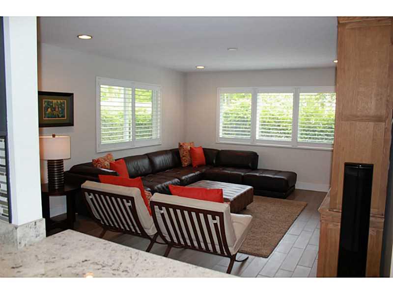 CORAL GABLES RIVIERA SEC - Residential