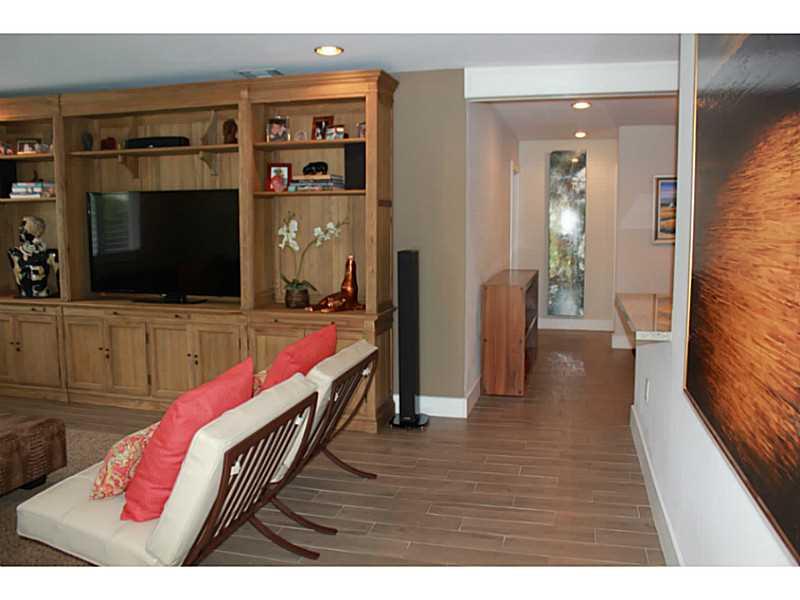 CORAL GABLES RIVIERA SEC - Residential