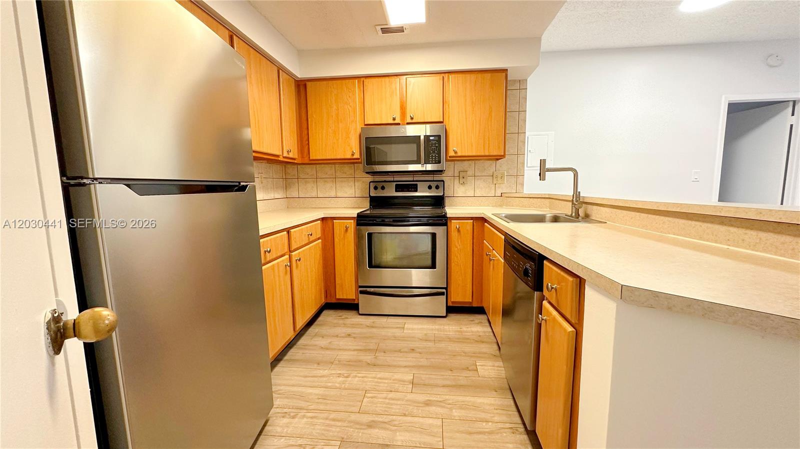 MARINA OAKS CONDO - Residential