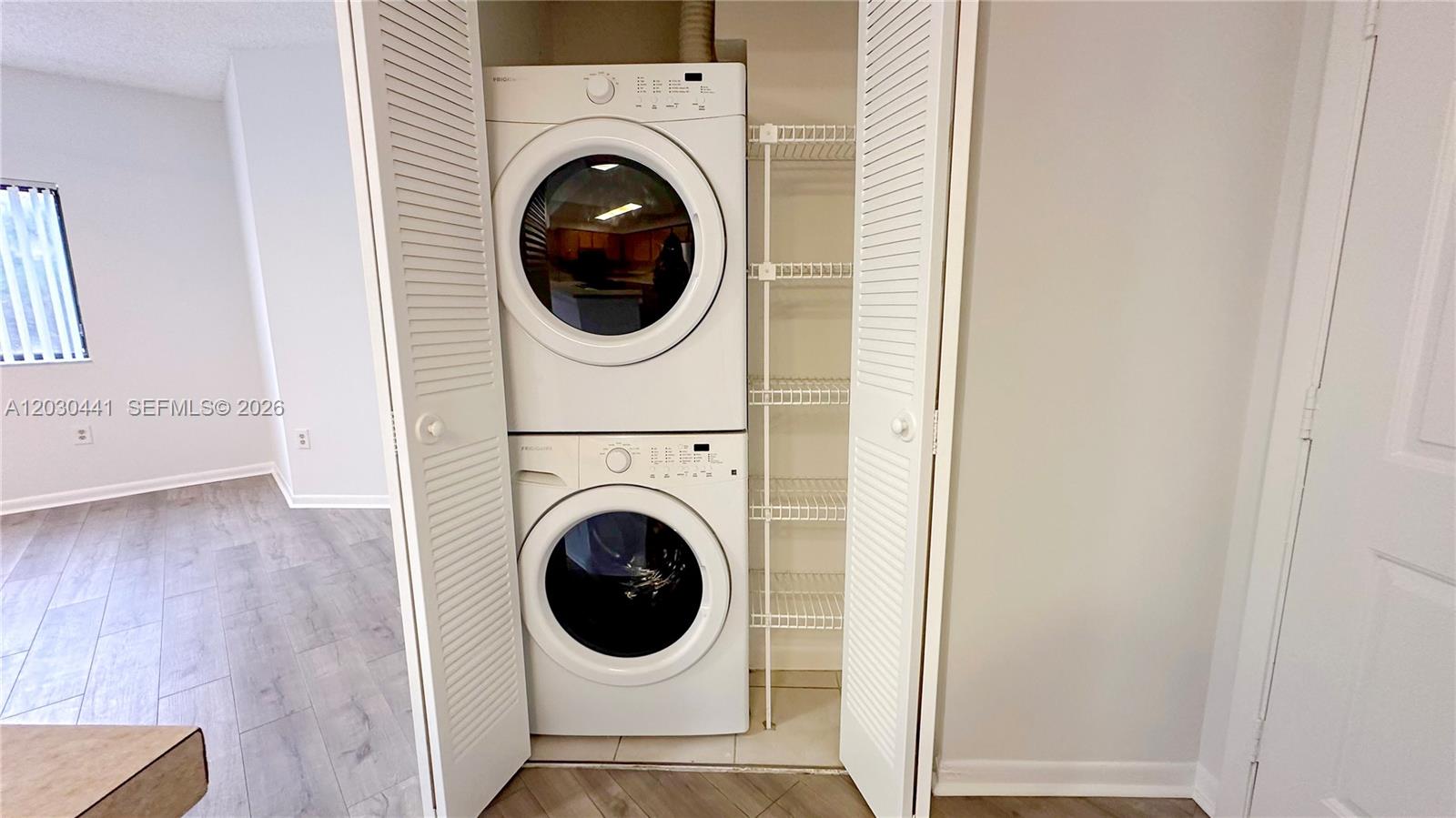 MARINA OAKS CONDO - Residential