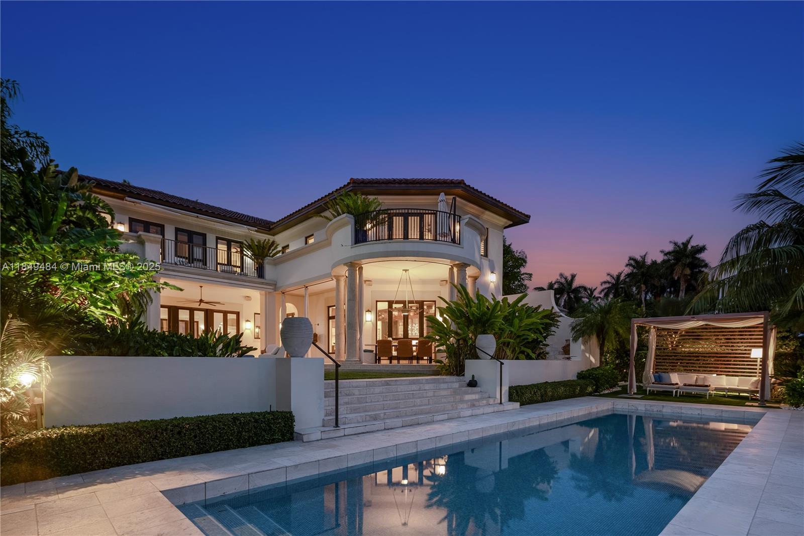 SUNSET ISLANDS-ISLAND NO - Residential