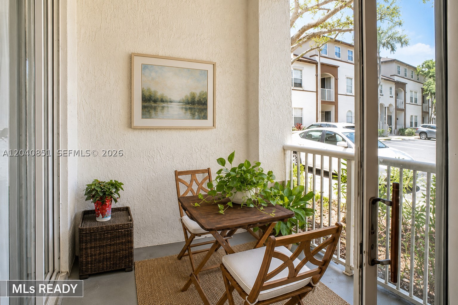 COURTYARDS THREE CONDO - Residential