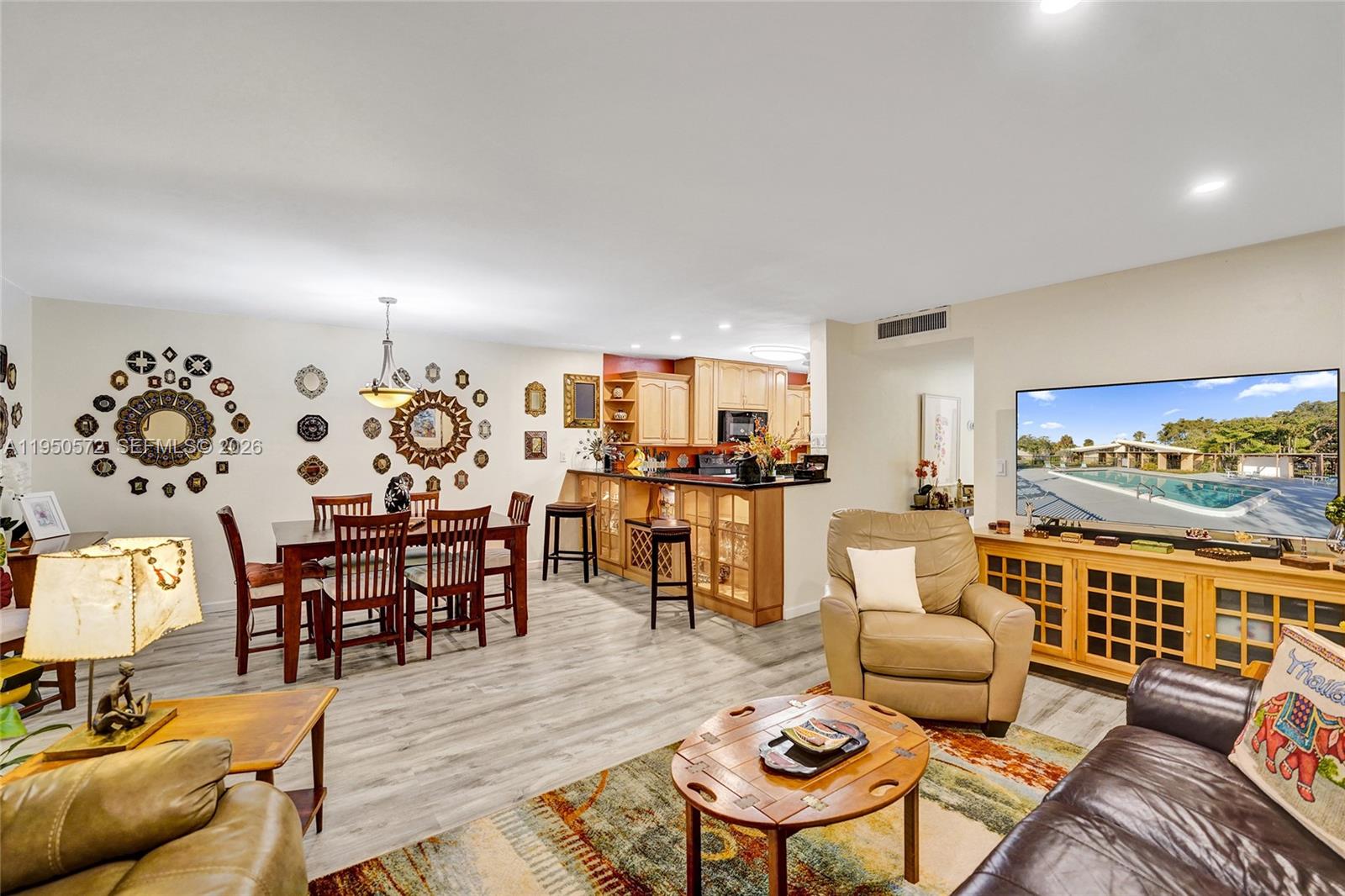 HOLLYWOOD GARDENS CONDOMI - Residential