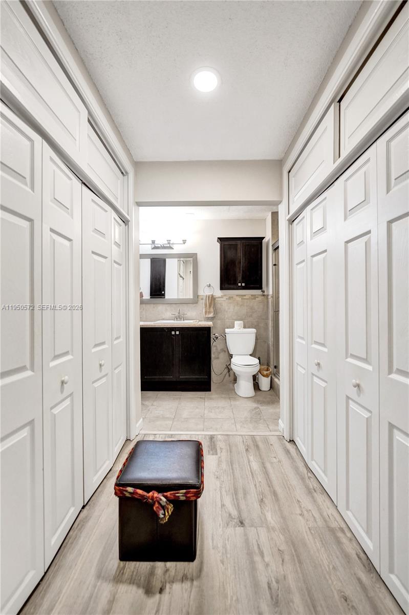 HOLLYWOOD GARDENS CONDOMI - Residential