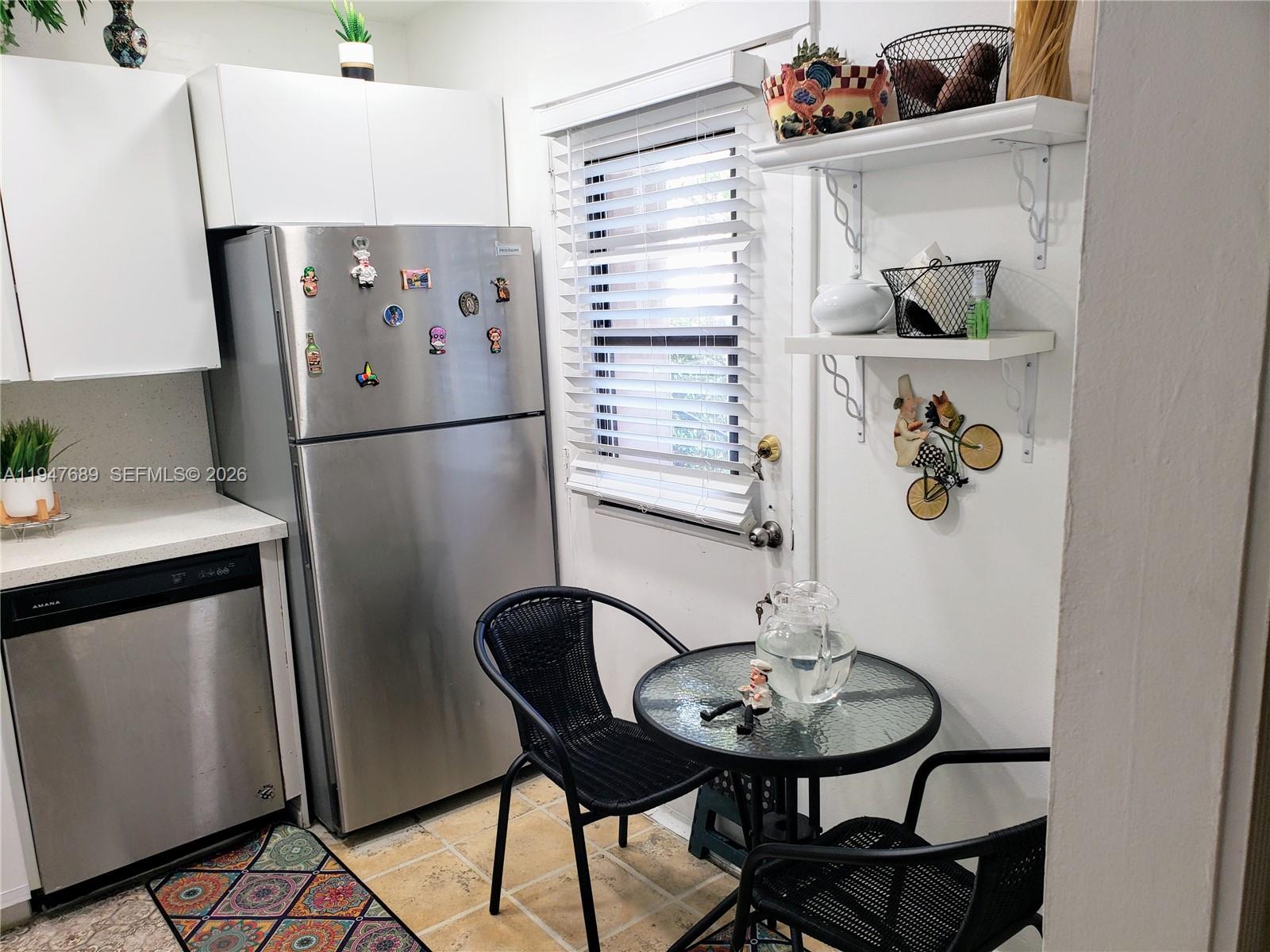BRAVURA II CONDO - Residential