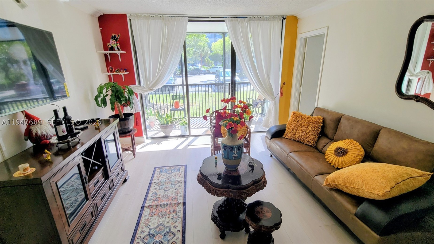 BRAVURA II CONDO - Residential