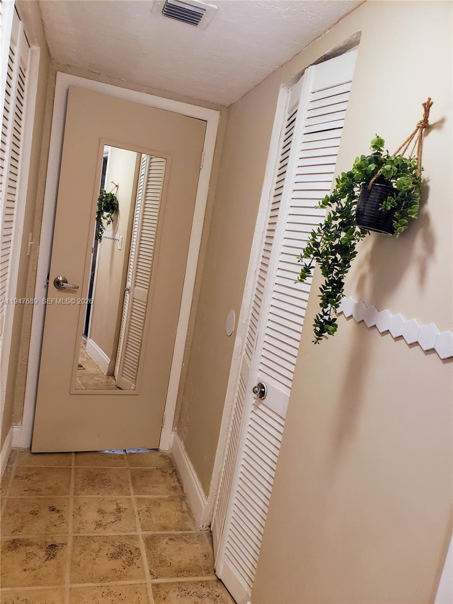 BRAVURA II CONDO - Residential