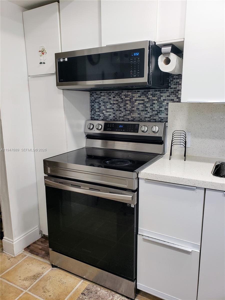 BRAVURA II CONDO - Residential
