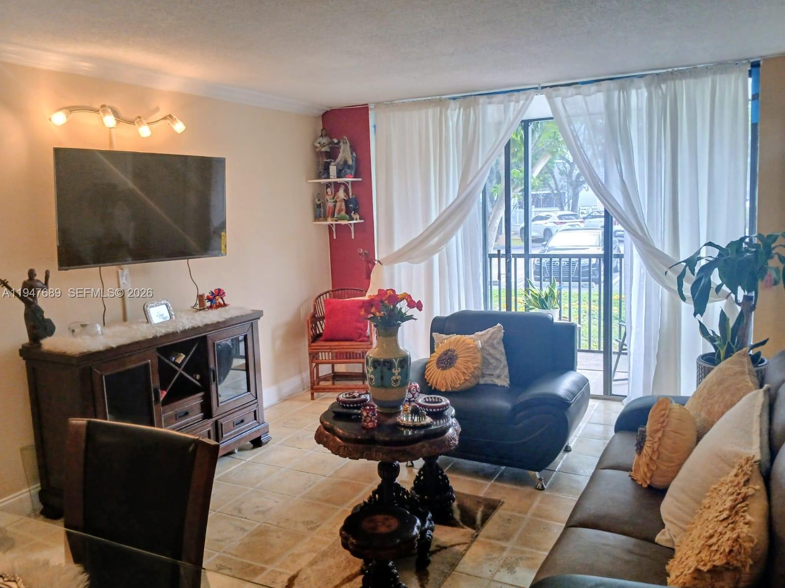 BRAVURA II CONDO - Residential