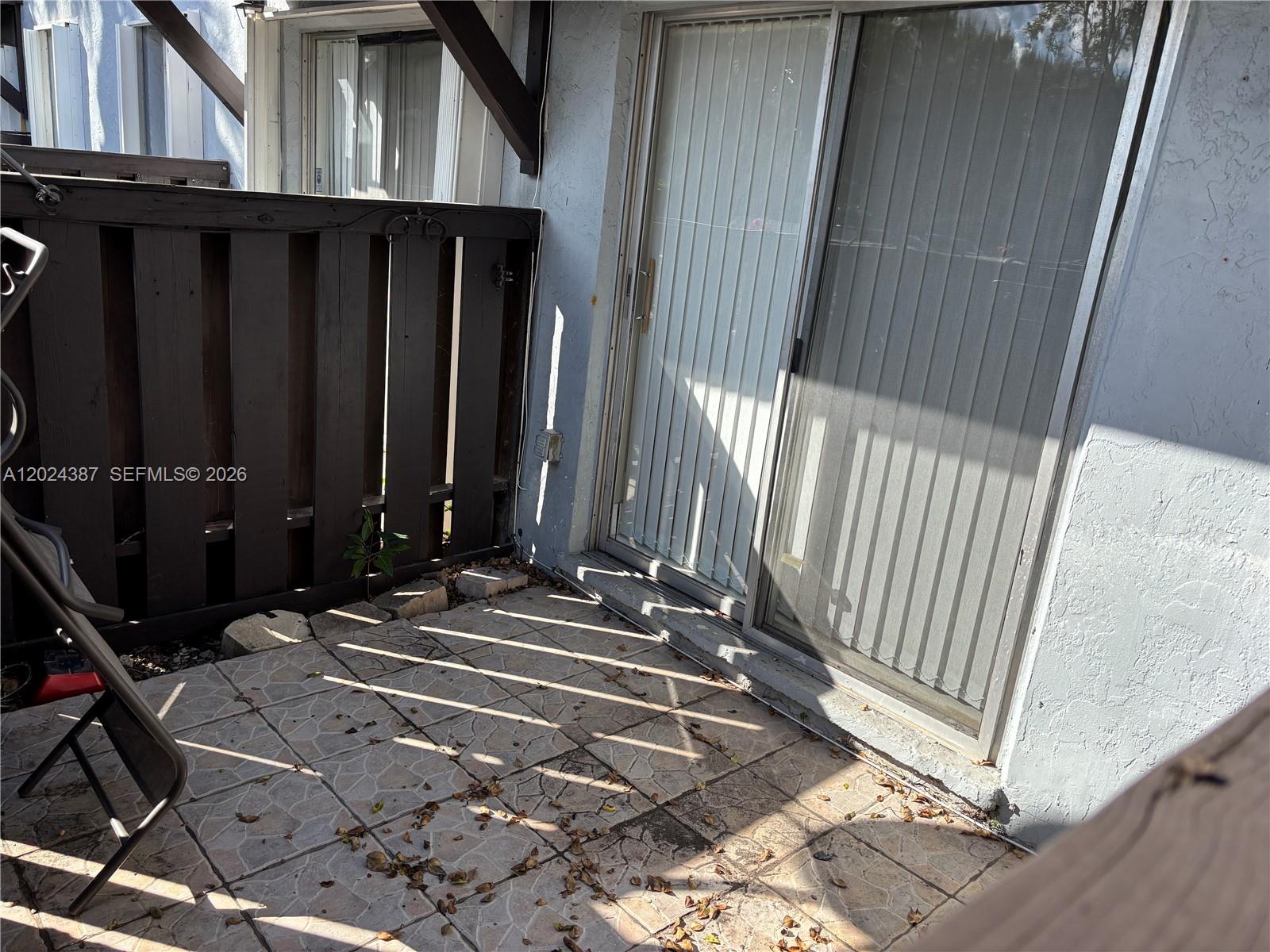 SPANISH TRACE CONDO - Residential Lease