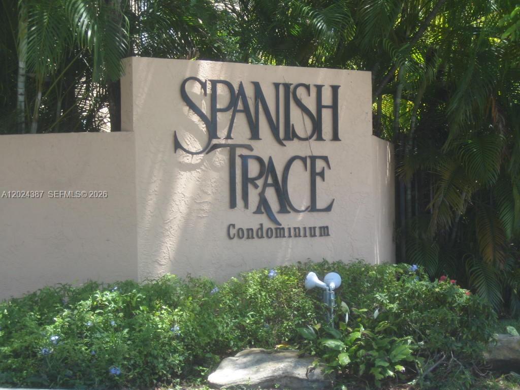 SPANISH TRACE CONDO - Residential Lease