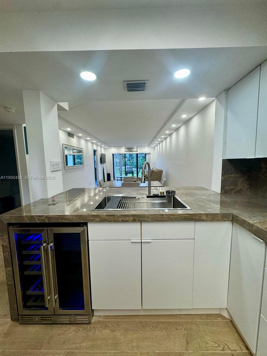 SEA WINDS CONDOMINIUM - Residential