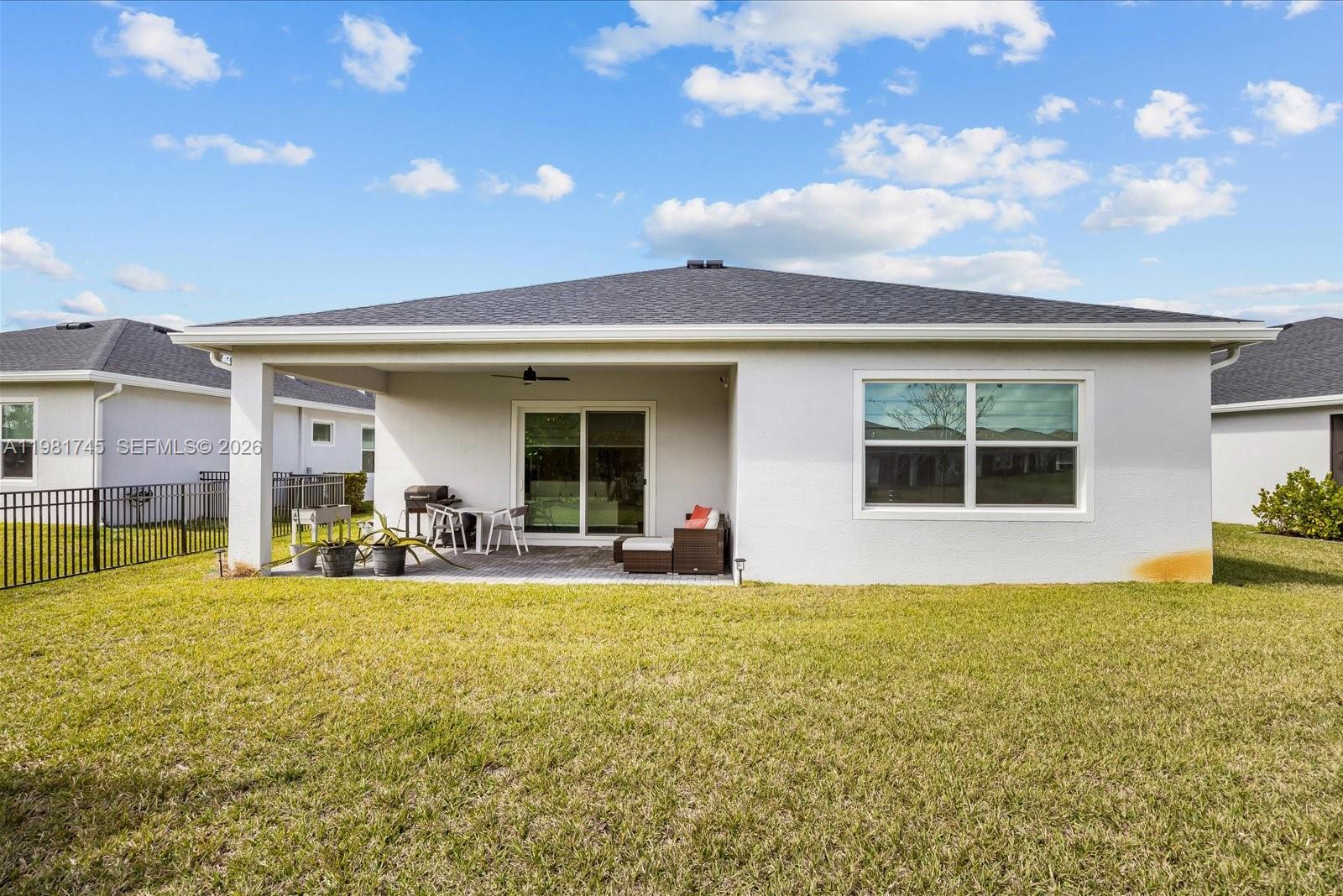REPLAT OF VERANDA PRESERV - Residential