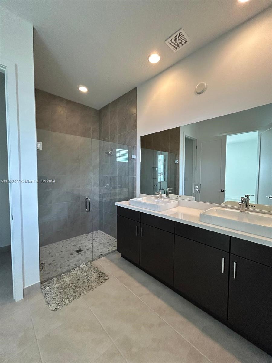 Maple Ridge - Residential Lease