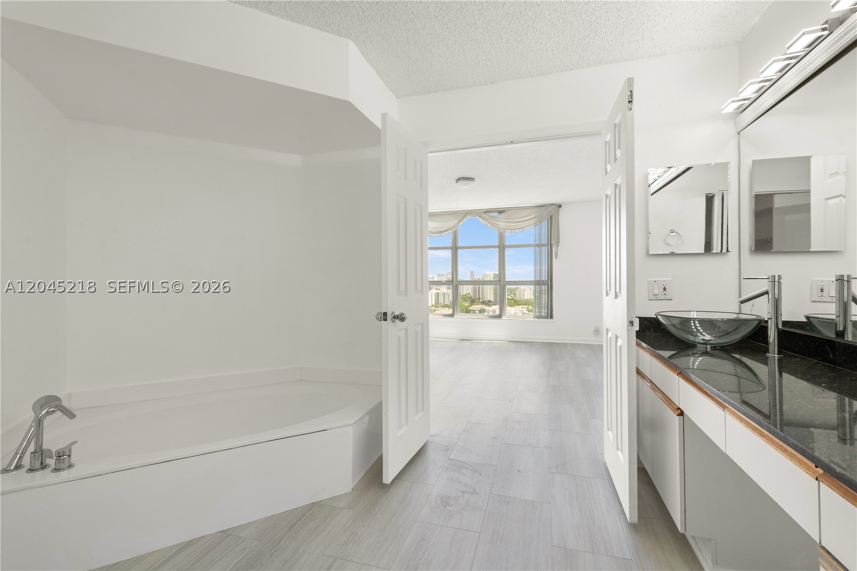 MYSTIC POINTE TOWER 500 C - Residential Lease