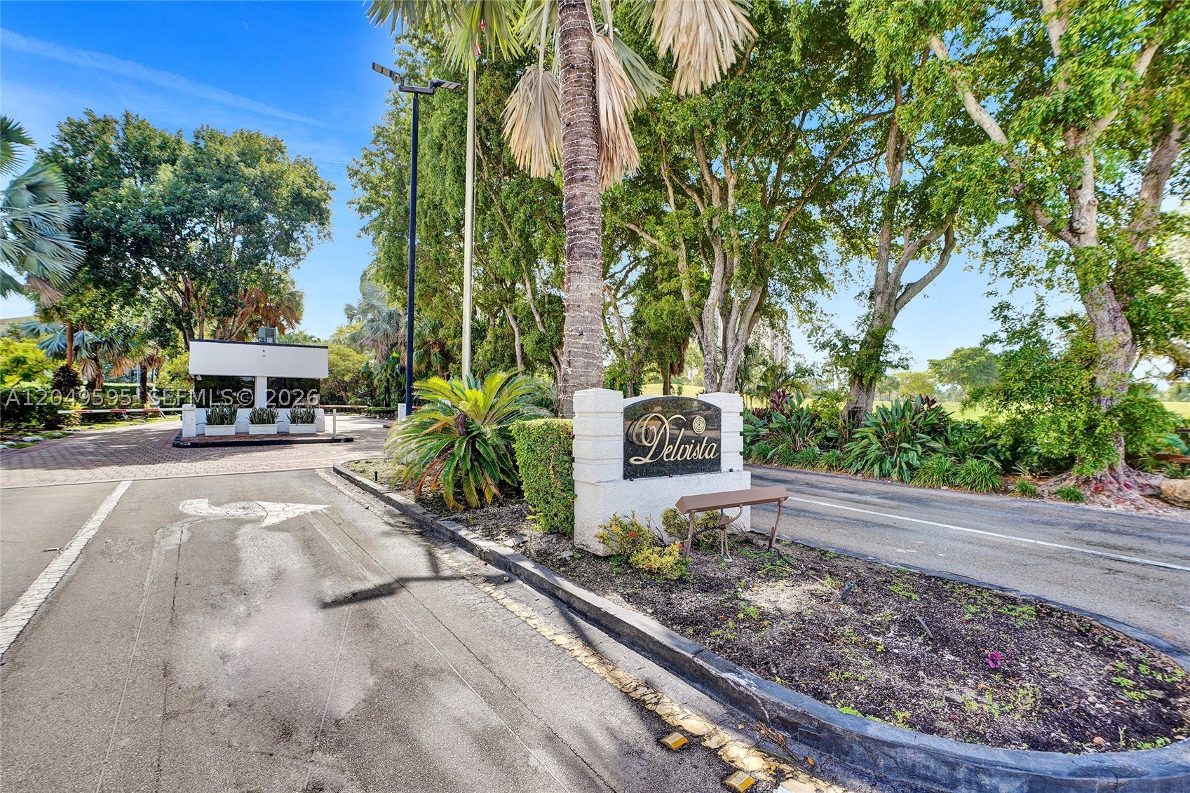 DELVISTA B CONDO - Residential